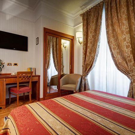 เรซิเดนซาโรมาเซนโตร Hotel ภายนอก รูปภาพ