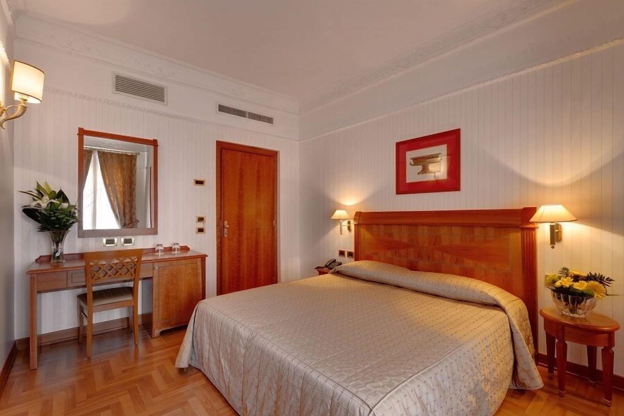 เรซิเดนซาโรมาเซนโตร Hotel ภายนอก รูปภาพ