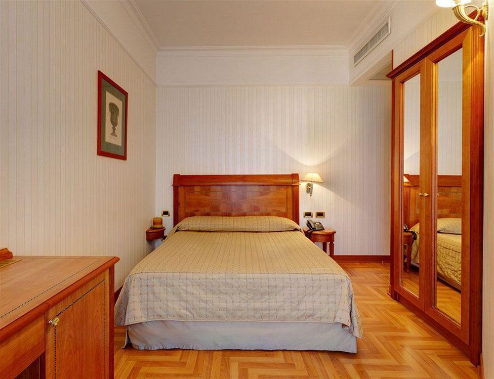 เรซิเดนซาโรมาเซนโตร Hotel ภายนอก รูปภาพ